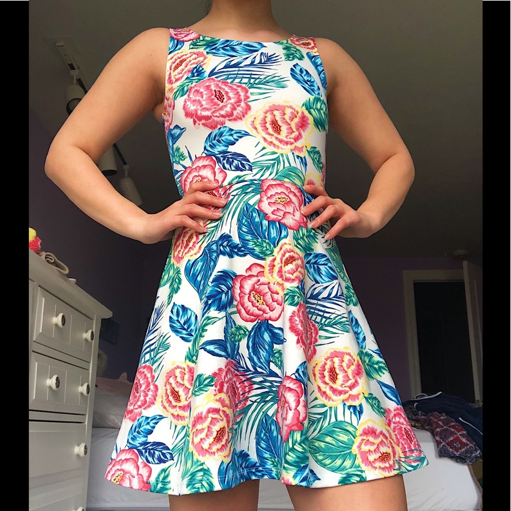 Tank Flower H&M patterned dress!
